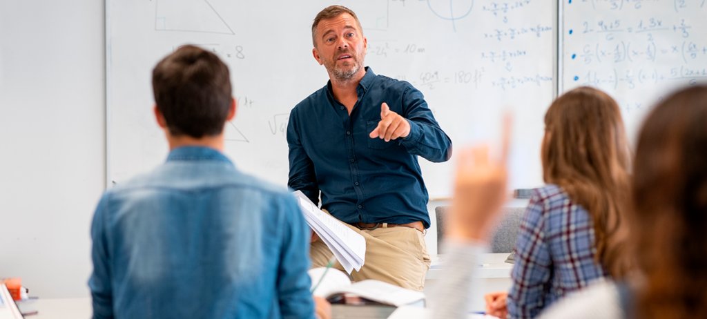 Postítulo de mención en Matemática para Profesores de Educación General Básica (Sede Curicó)